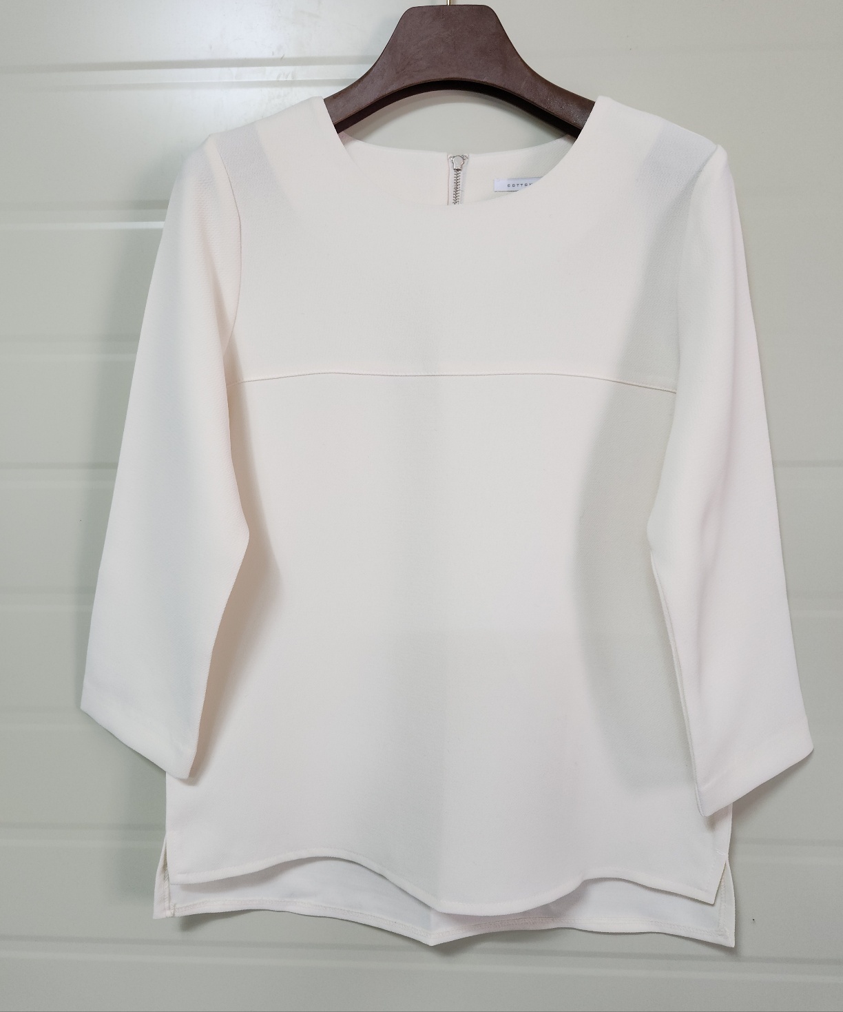 235149625_cvtjplU4_7ecd875b608a78df02a730d64dc50622a82cb275.jpg 이미지크게보기